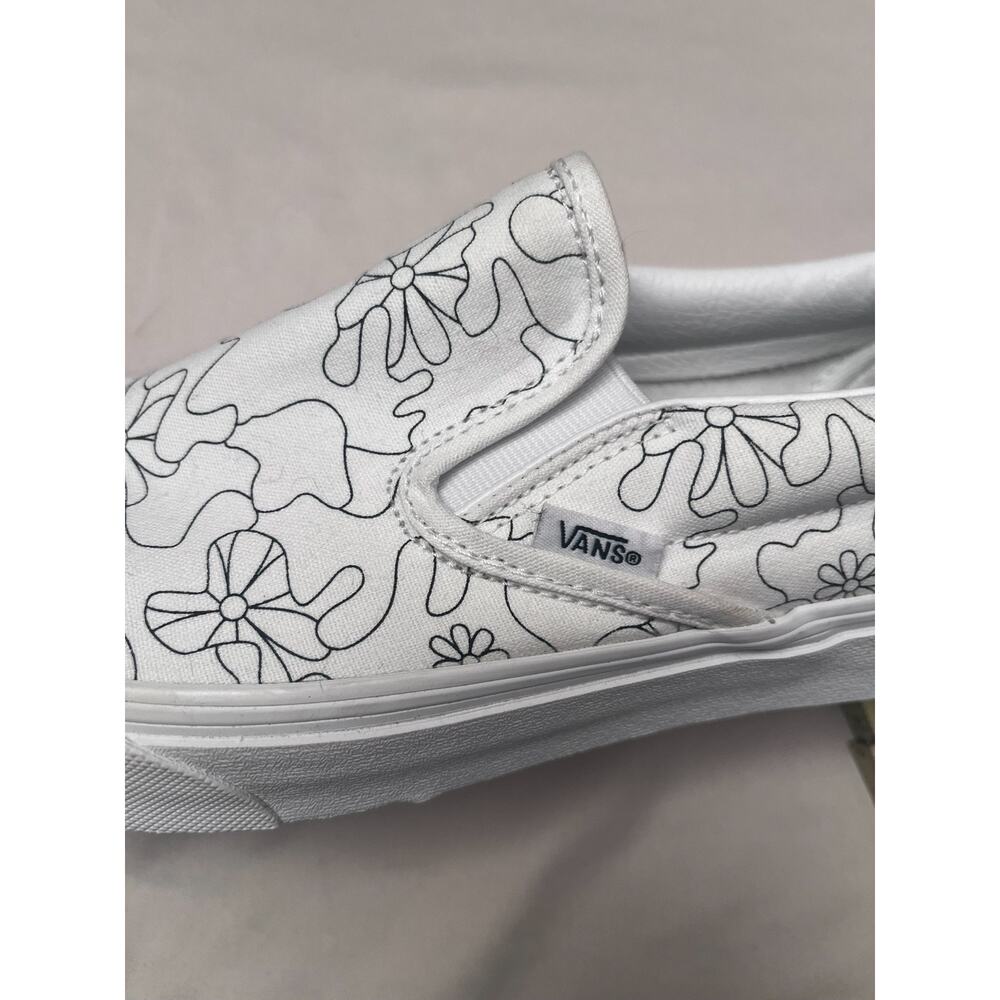 Vans Classic Slip On You U- Paint Mens 10 Camo Daisy Skate New Sneakers Athletic